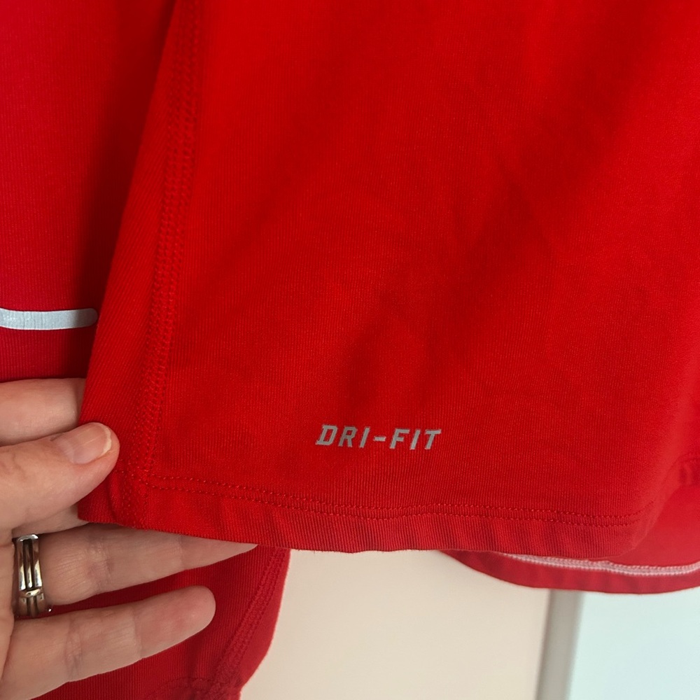 Nike Dri Fit Running Element Red USA Flag 1/4 Zip Pullover Shirt Size Small M - Picture 2 of 6